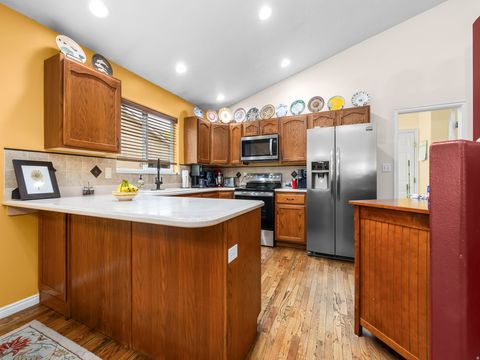 Tiny photo for 954 S SLATE DR, Provo, UT 84606 (MLS # 2154056)