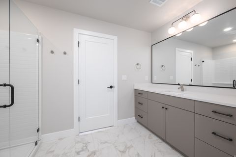 Tiny photo for 3989 E RAZOR DR #119, Washington, UT 84780 (MLS # 2126588)