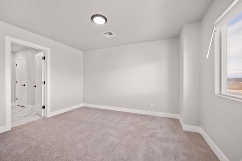 Tiny photo for 3989 E RAZOR DR #119, Washington, UT 84780 (MLS # 2126588)