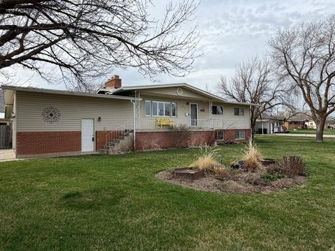 Photo of 904 SUNSET DR, Brigham City, UT 84302 (MLS # 2144021)