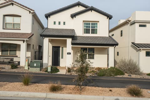Photo of 5664 CARNELIAN PARKYWAY Pkwy, Saint George, UT 84790 (MLS # 2132984)