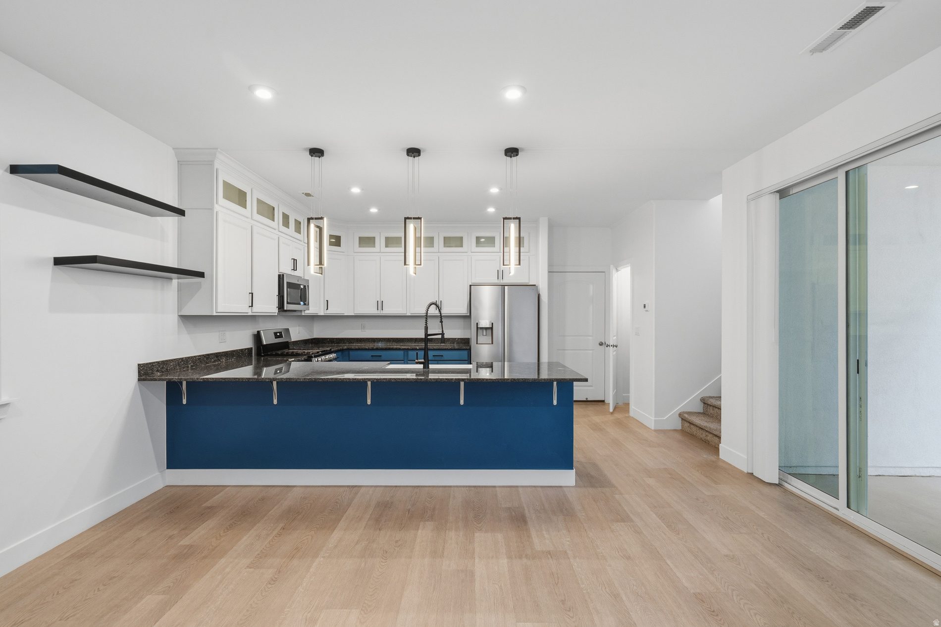 AUBURN HILLS - Residential