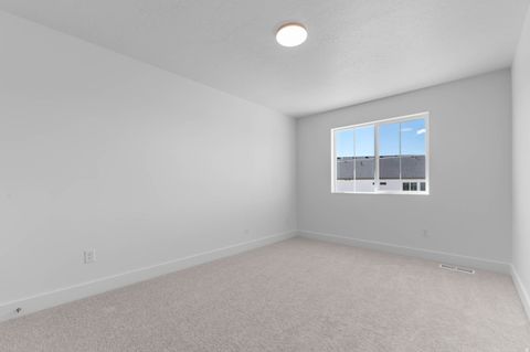 Tiny photo for 573 N SWEET CORN LN, Lindon, UT 84042 (MLS # 2138203)