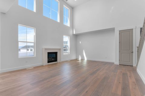 Tiny photo for 573 N SWEET CORN LN, Lindon, UT 84042 (MLS # 2138203)