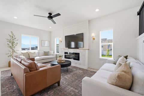 Tiny photo for 7184 N CRYSTAL BROOK DR, Eagle Mountain, UT 84005 (MLS # 2154960)