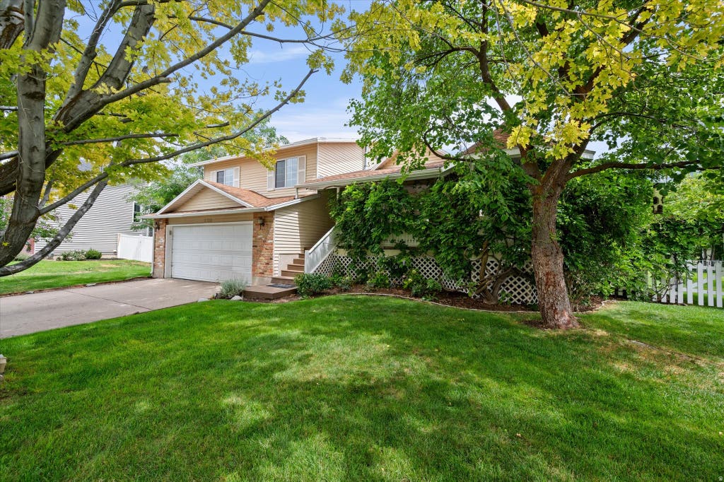 Photo of 2380 N 2125 E, Layton, UT 84040 (MLS # 2179464)