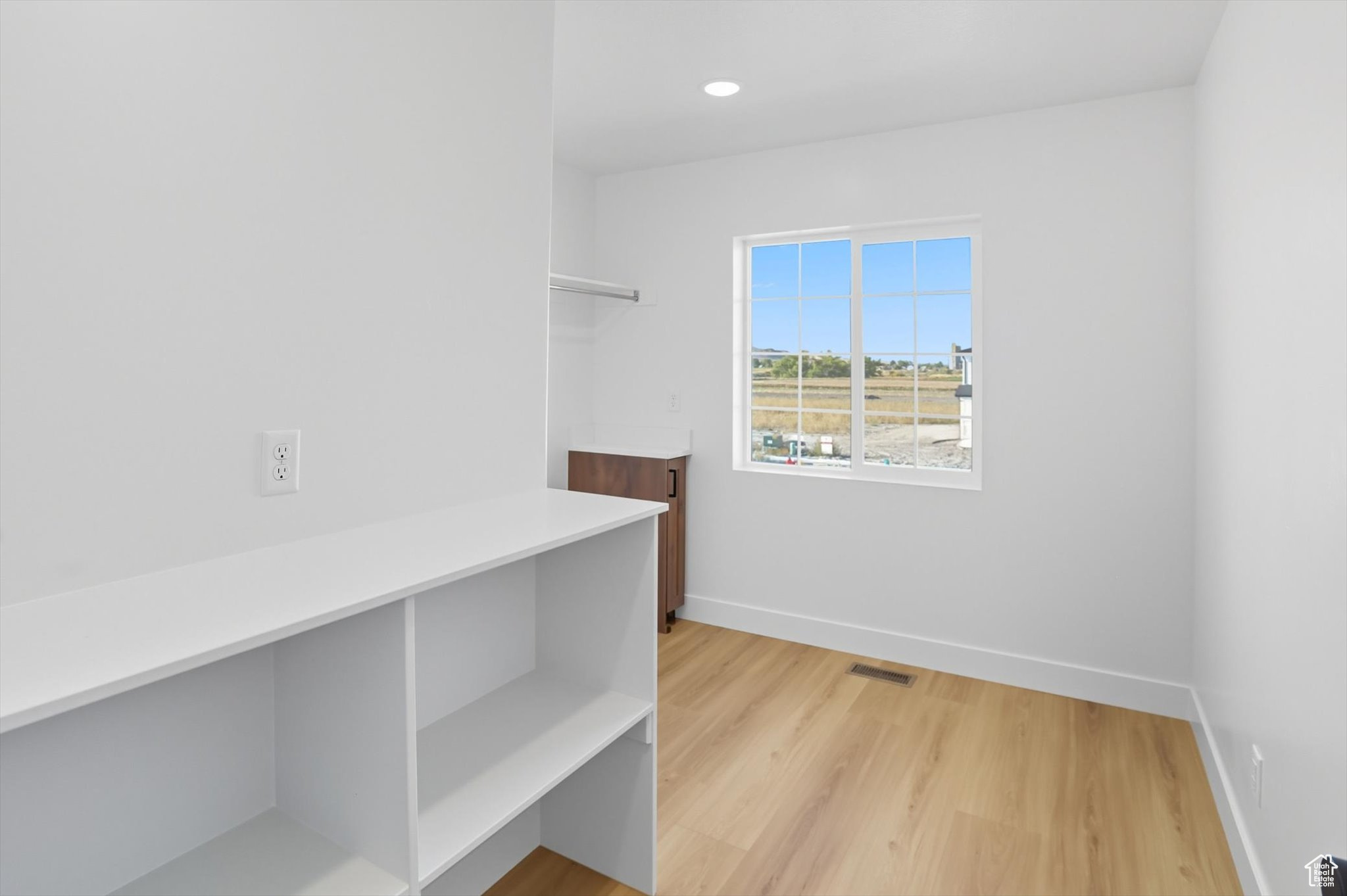 EASTSIDE - Residential