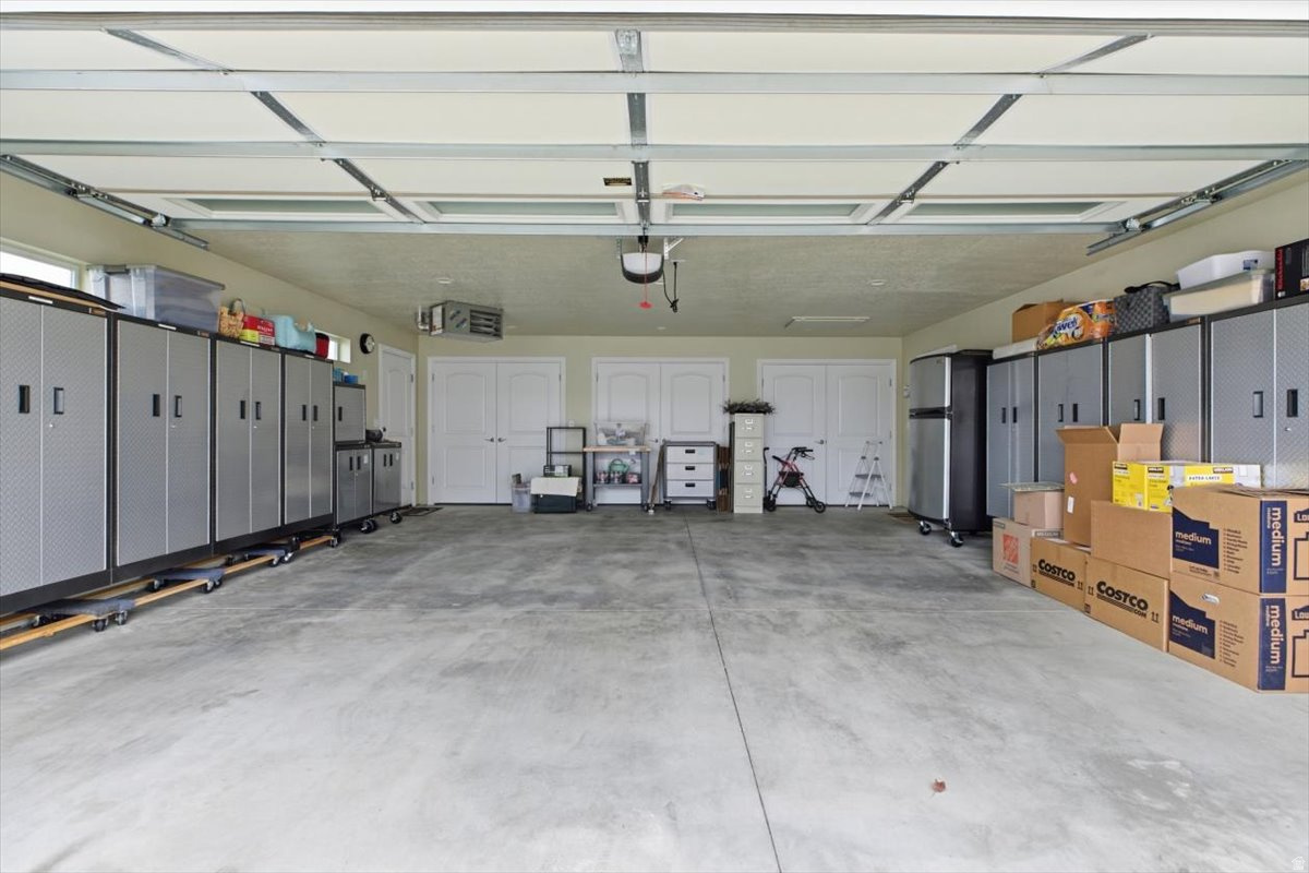 MIDTOWN MEADOWS SUBDIVISION - Residential