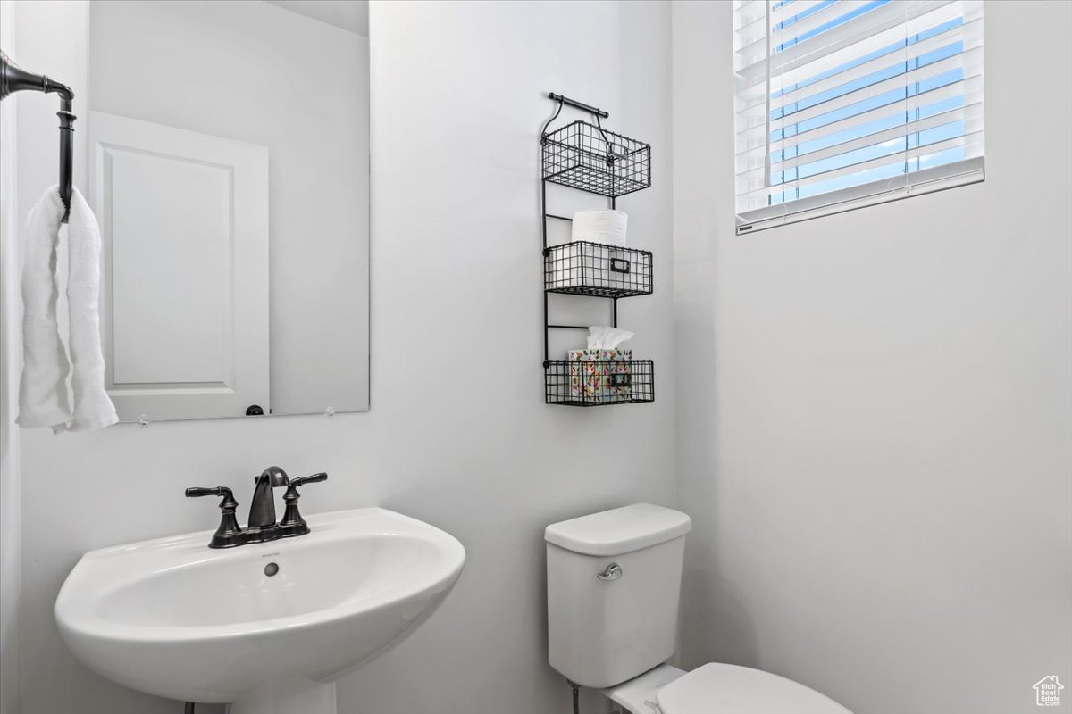 5314 W Canary Grass Way, South Jordan, Utah image 15