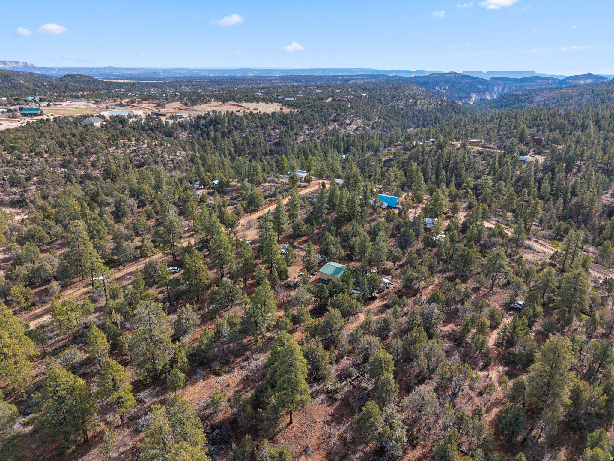 LITTLE PONDEROSA - Land