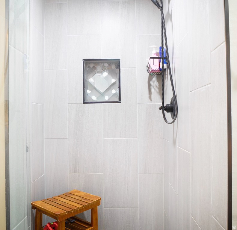 CAMELOT SUB - Residential