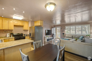 CAMELOT SUB - Residential