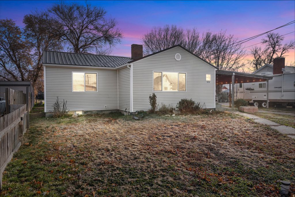 Photo of 570 N 100 E, Spanish Fork, UT 84660 (MLS # 2131614)