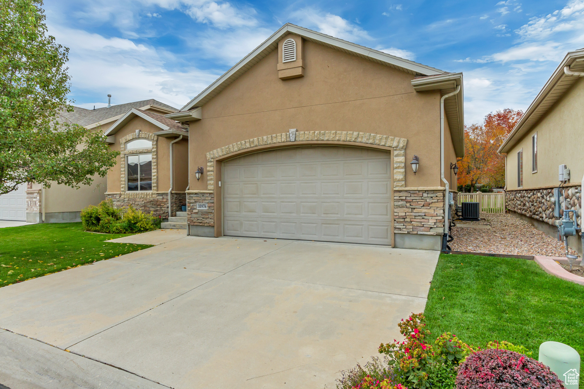 10976 Quartz Dr, South Jordan, Utah image 2