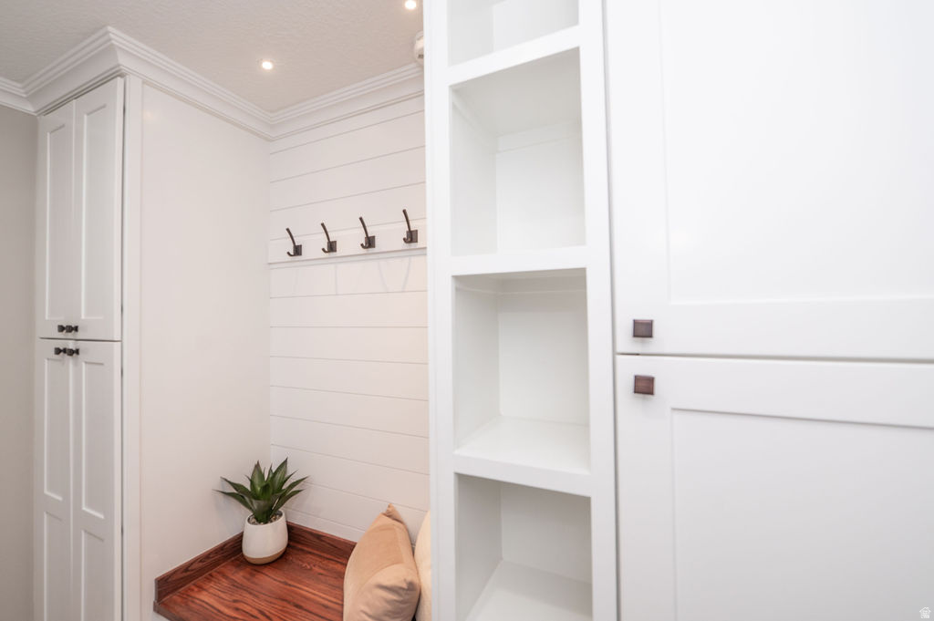 MOUNTAIN VIEW EST - Residential