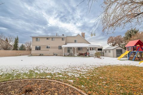 Tiny photo for 904 W 2300 S, Syracuse, UT 84075 (MLS # 2125473)