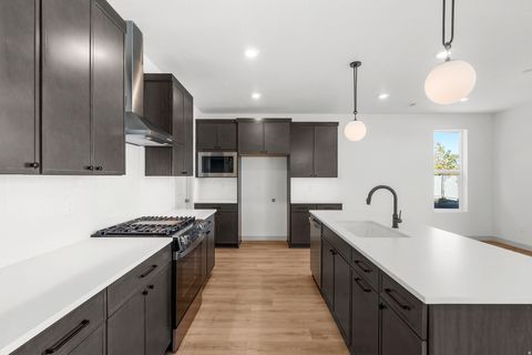 Tiny photo for 1067 W AUDREY LN S #8, Woods Cross, UT 84087 (MLS # 2121447)