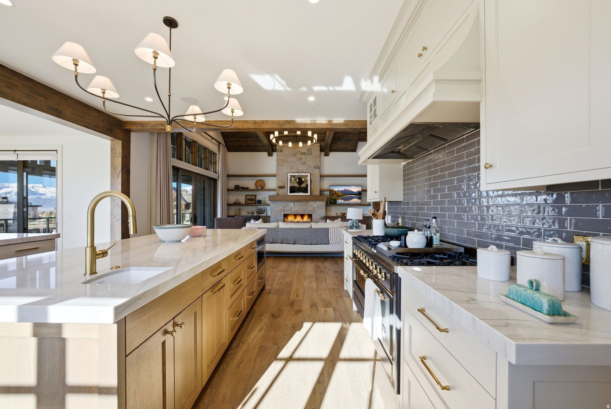 RED LEDGES - Residential