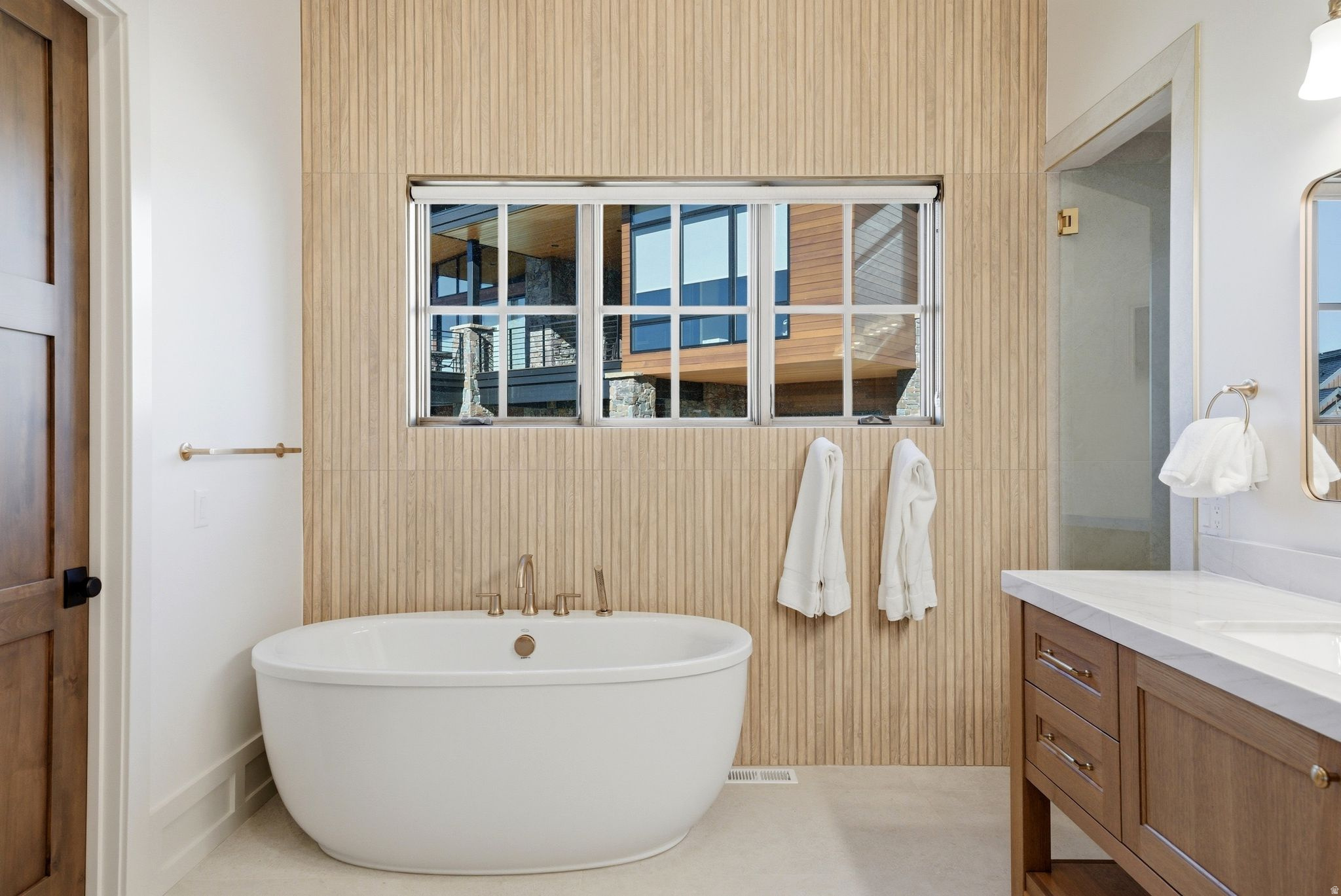 RED LEDGES - Residential