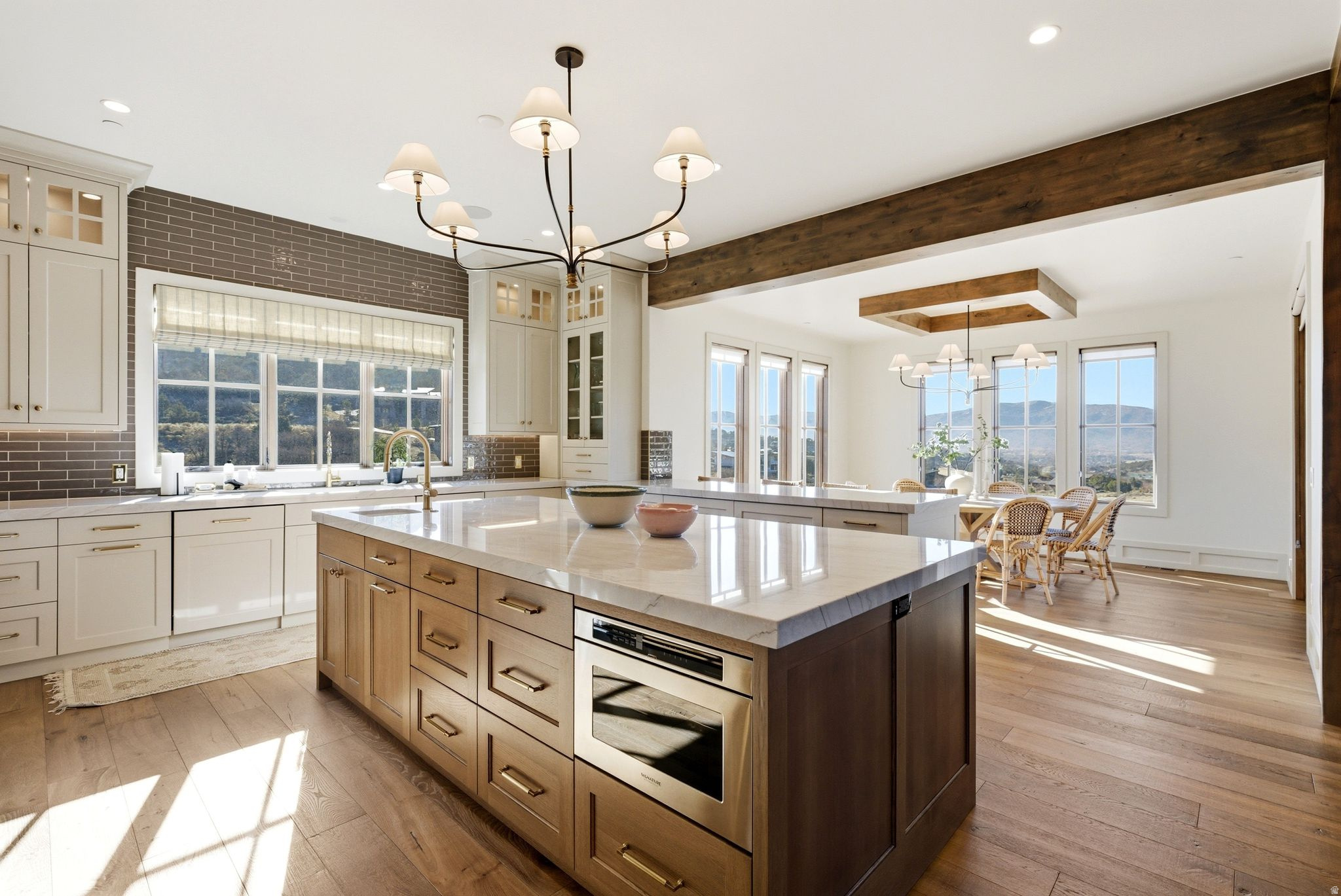 RED LEDGES - Residential