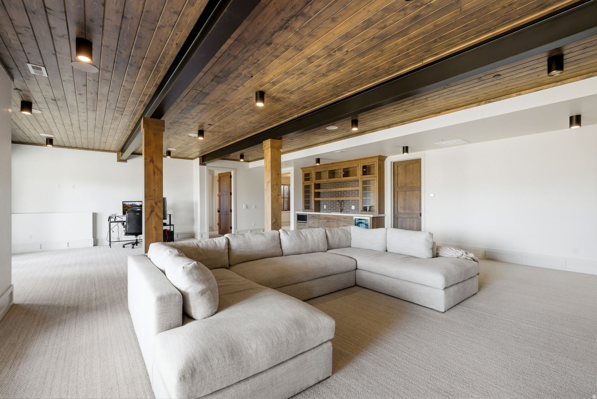 RED LEDGES - Residential