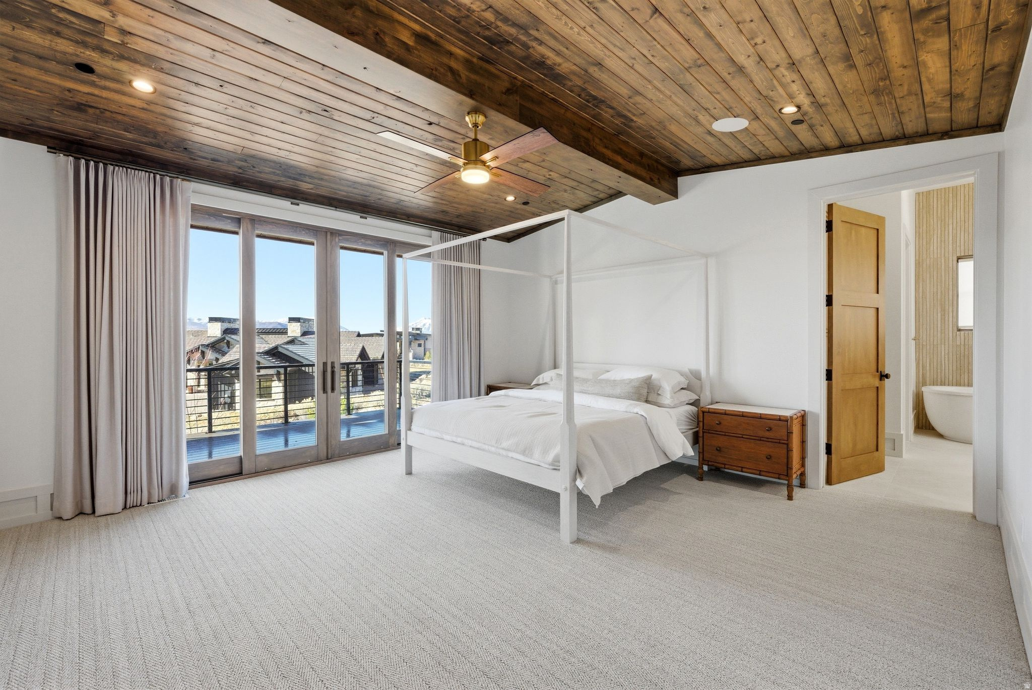 RED LEDGES - Residential