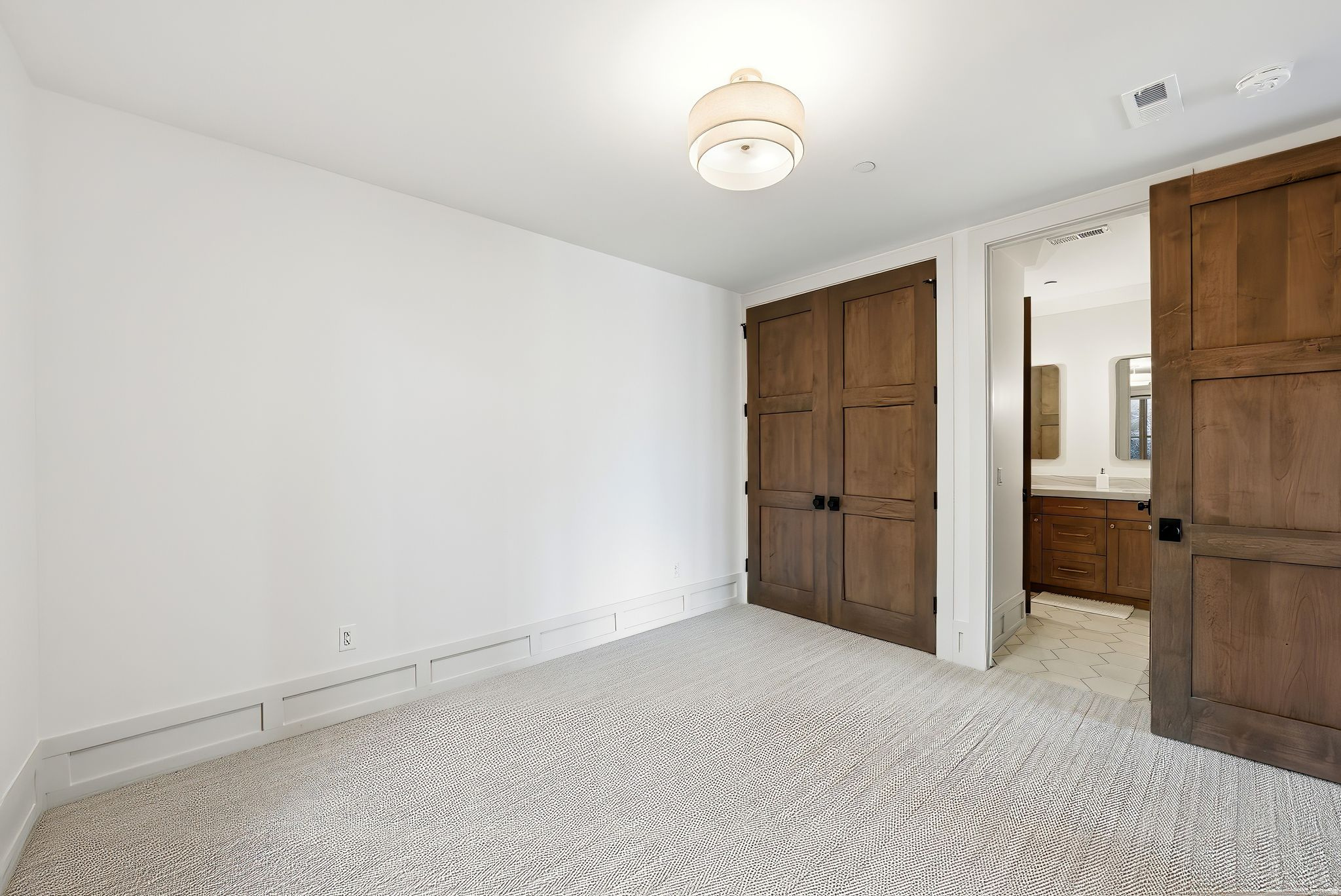 RED LEDGES - Residential