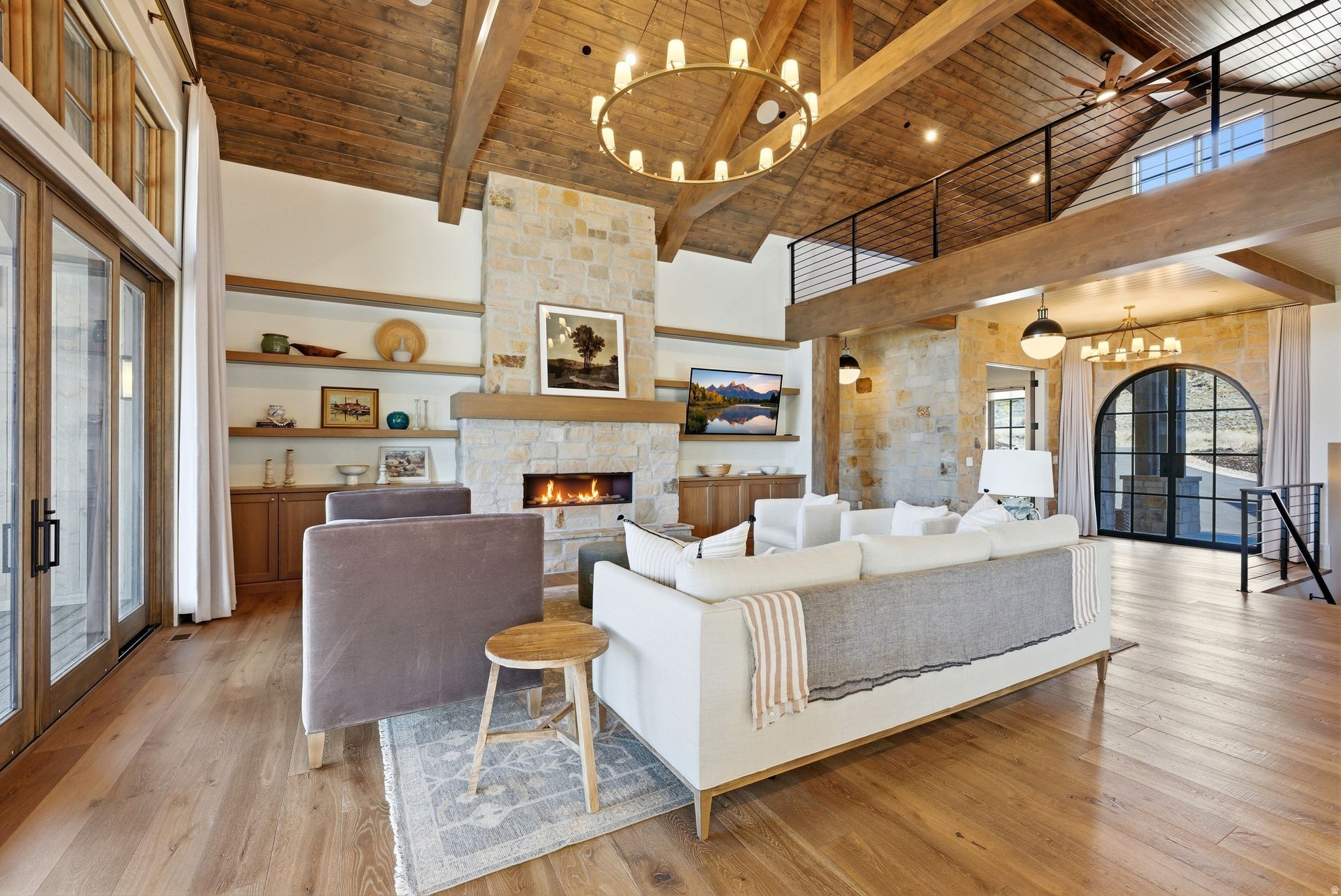 RED LEDGES - Residential