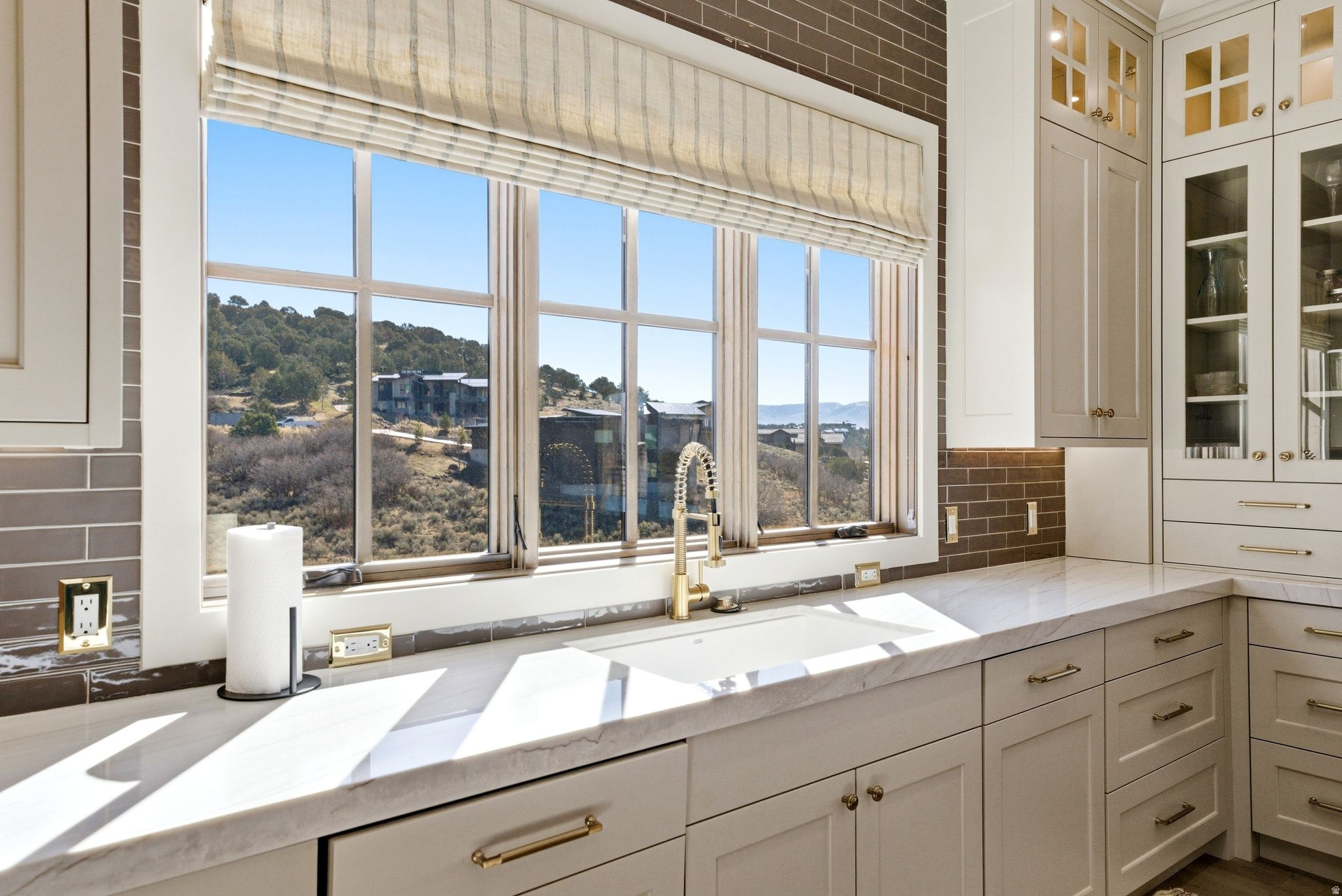 RED LEDGES - Residential