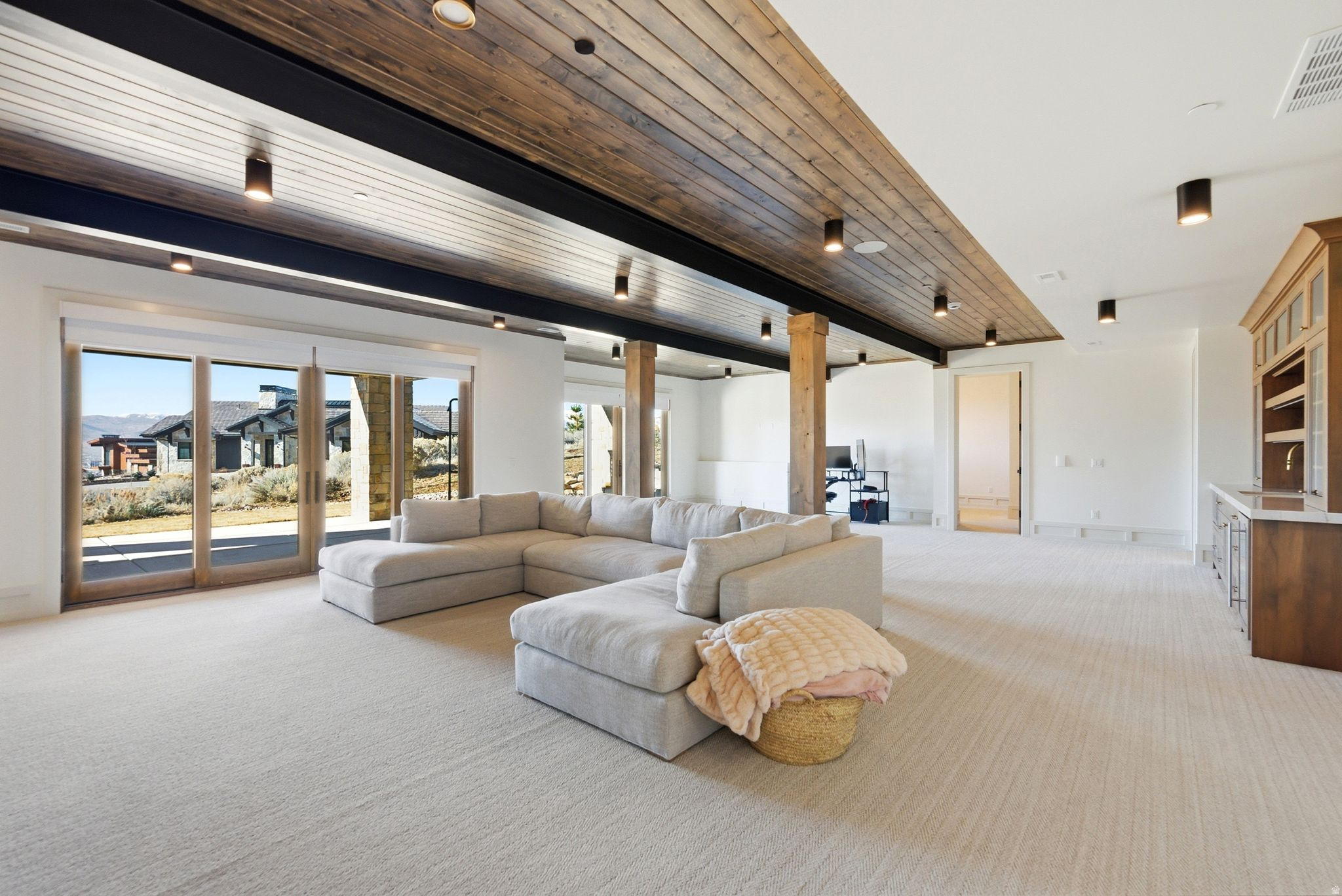 RED LEDGES - Residential