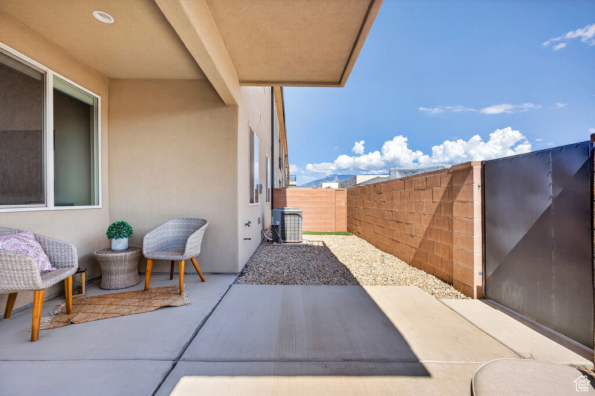 HURRICANE VIEWS - Residential