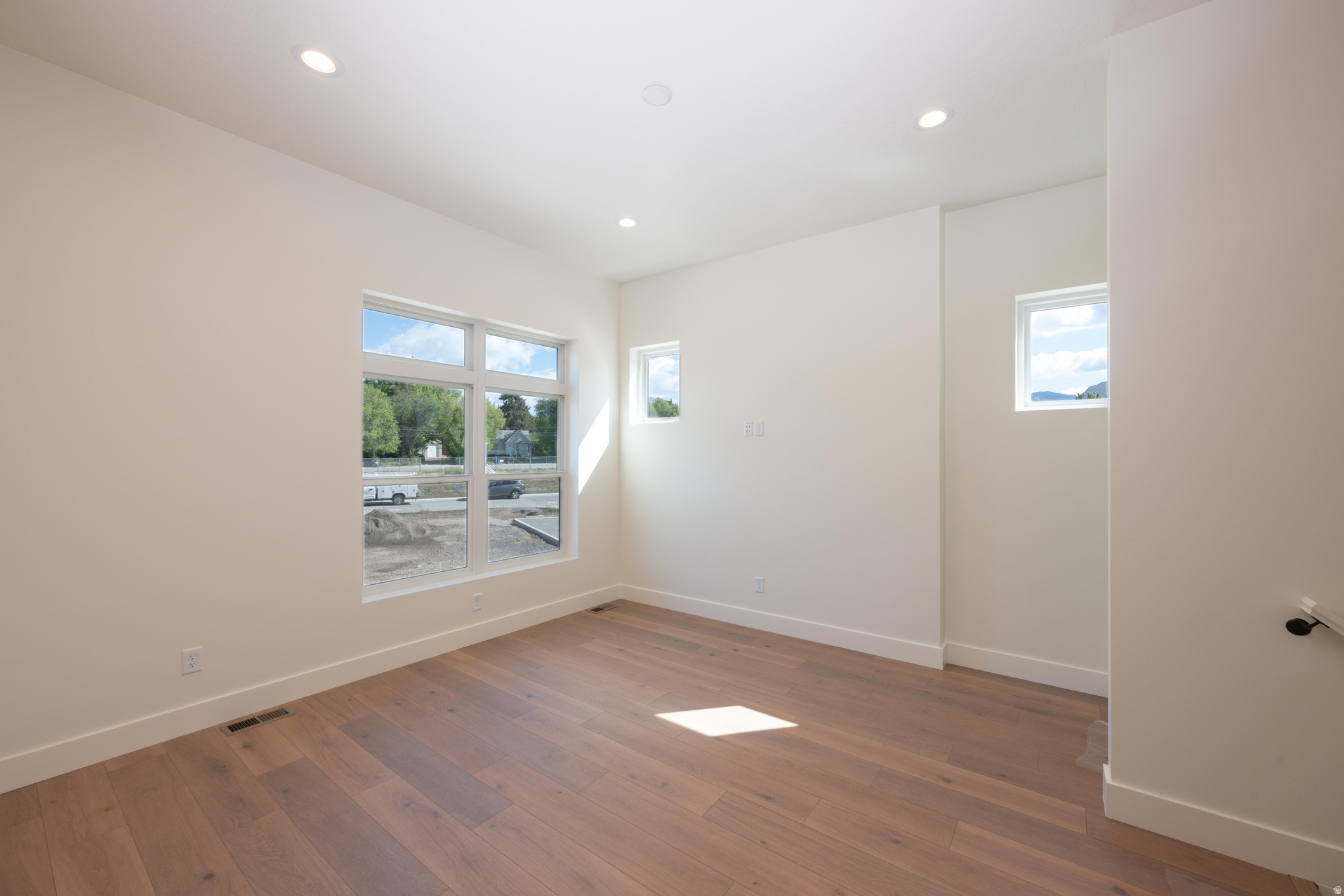 BASE 45 - Residential