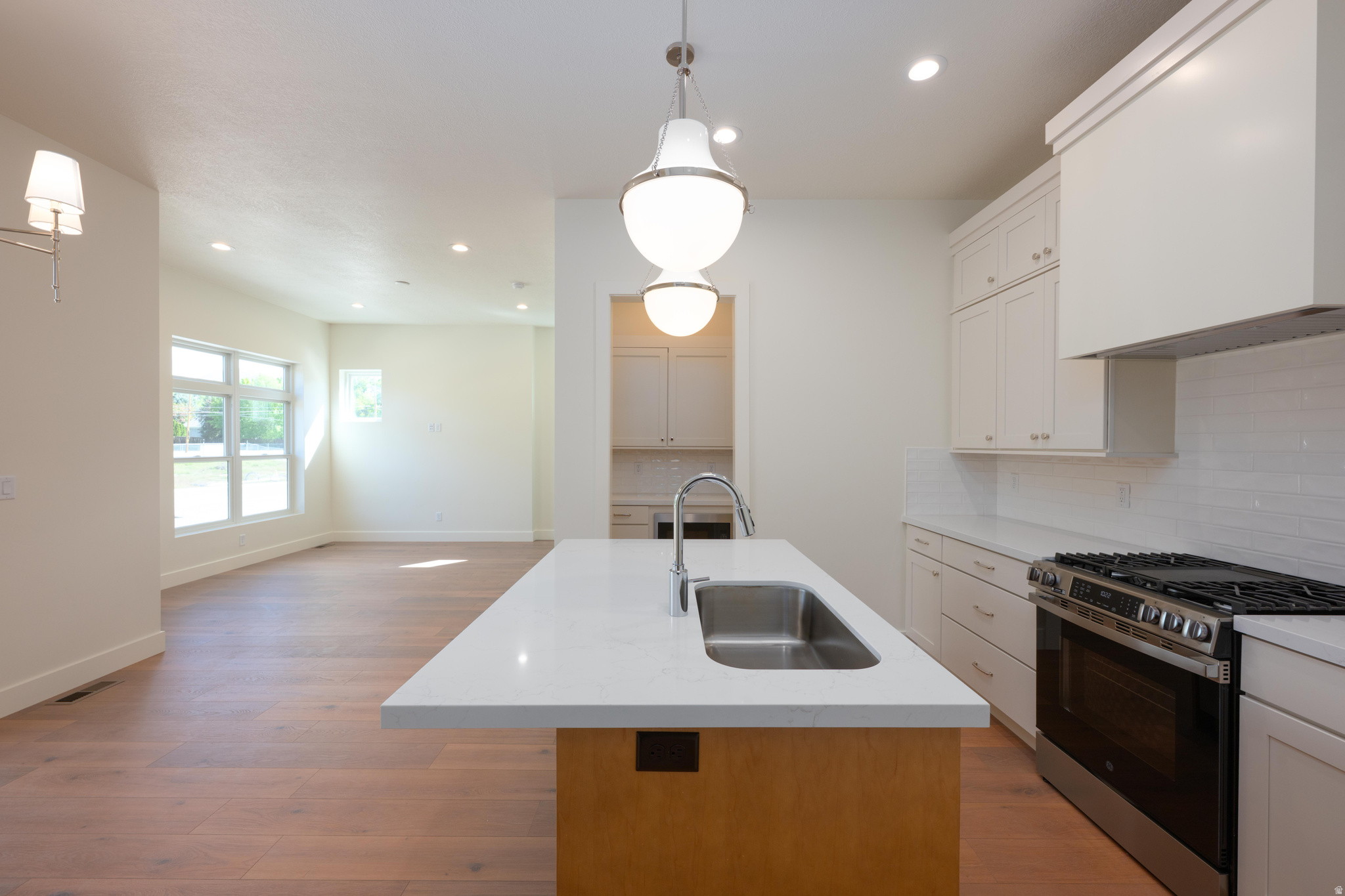 BASE 45 - Residential