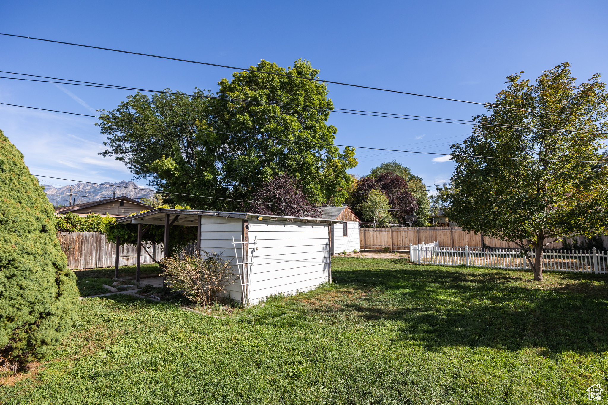 WENDELL WAY - Residential
