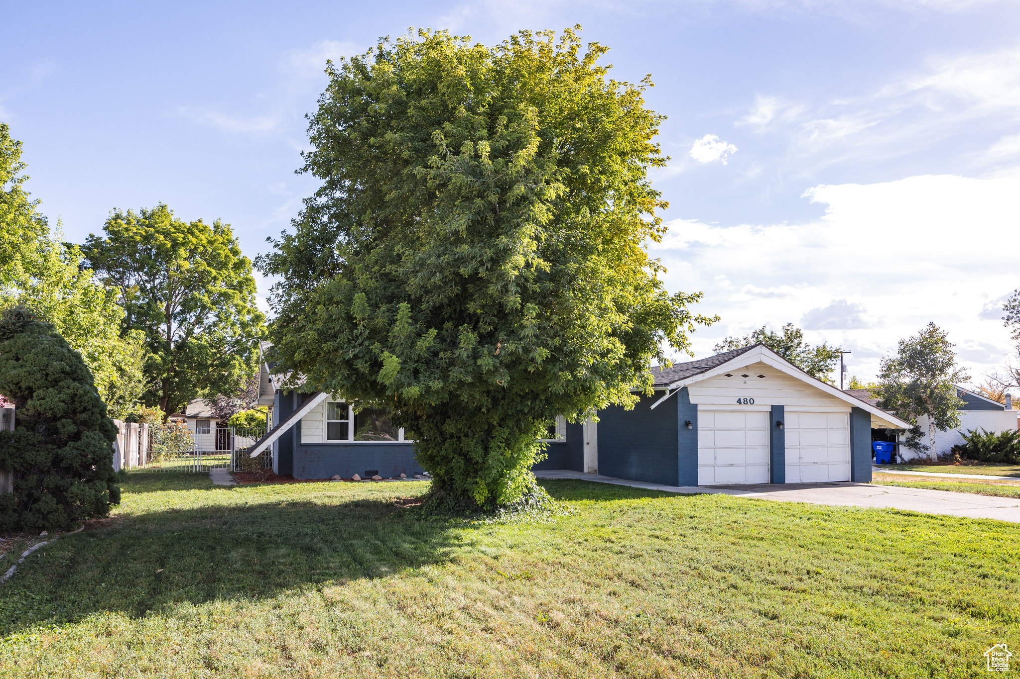 WENDELL WAY - Residential