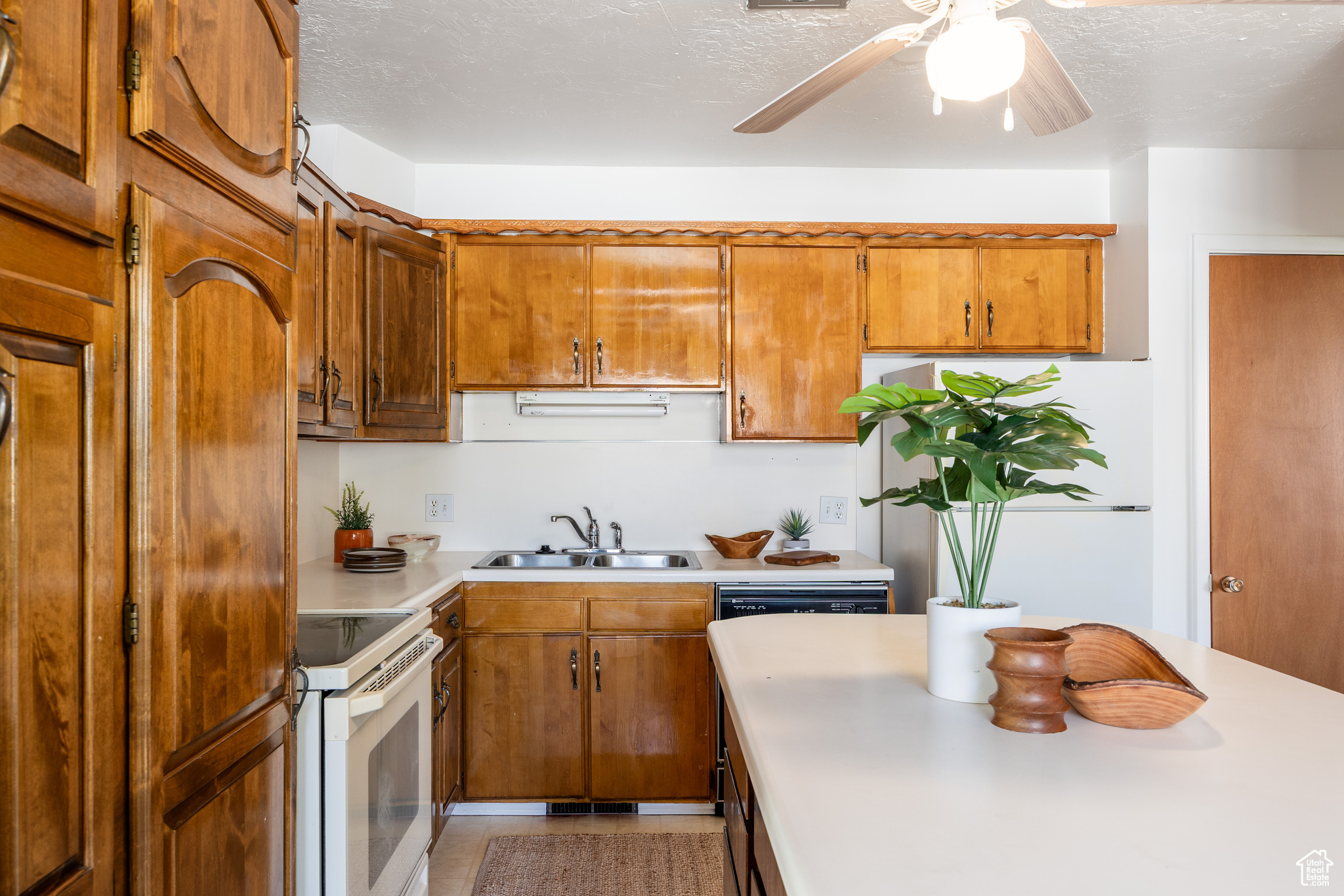 WENDELL WAY - Residential