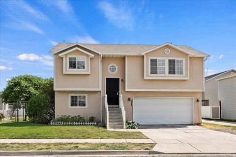 Photo of 109 E 1875 N, Ogden, UT 84414 (MLS # 2147729)
