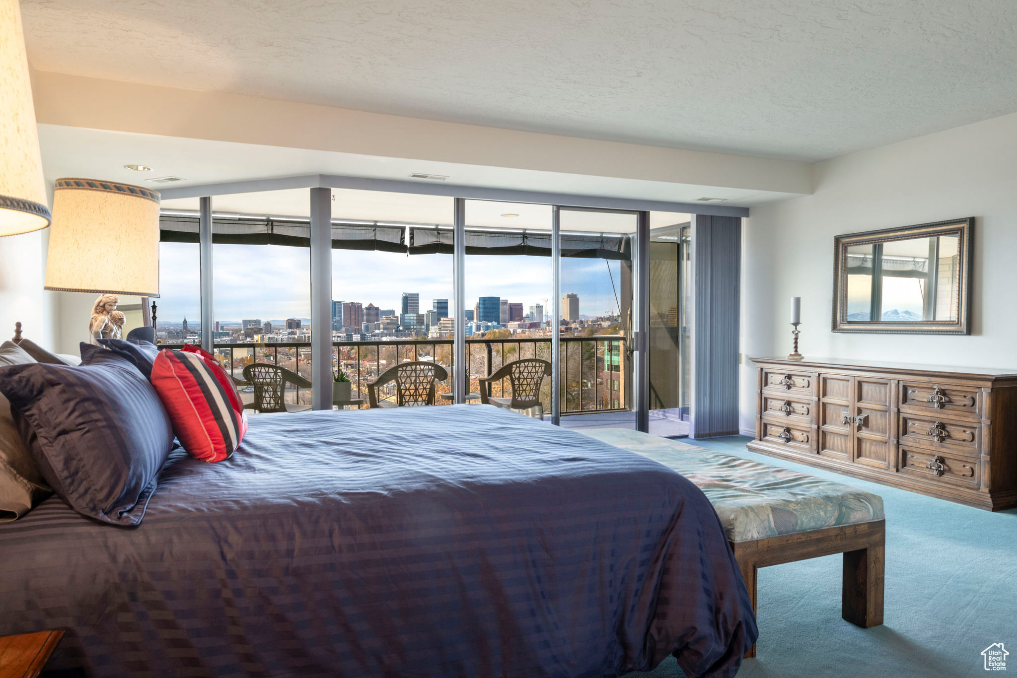 WILSHIRE - Residential