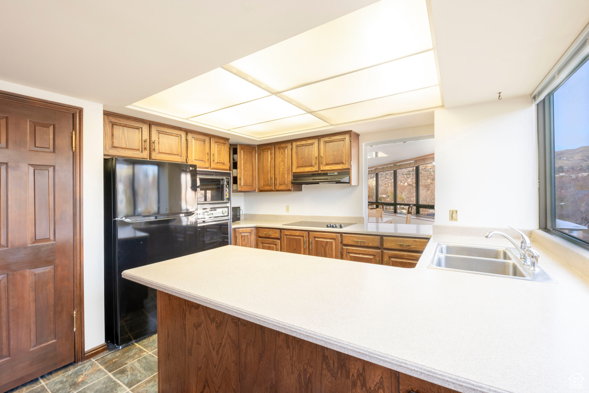 WILSHIRE - Residential