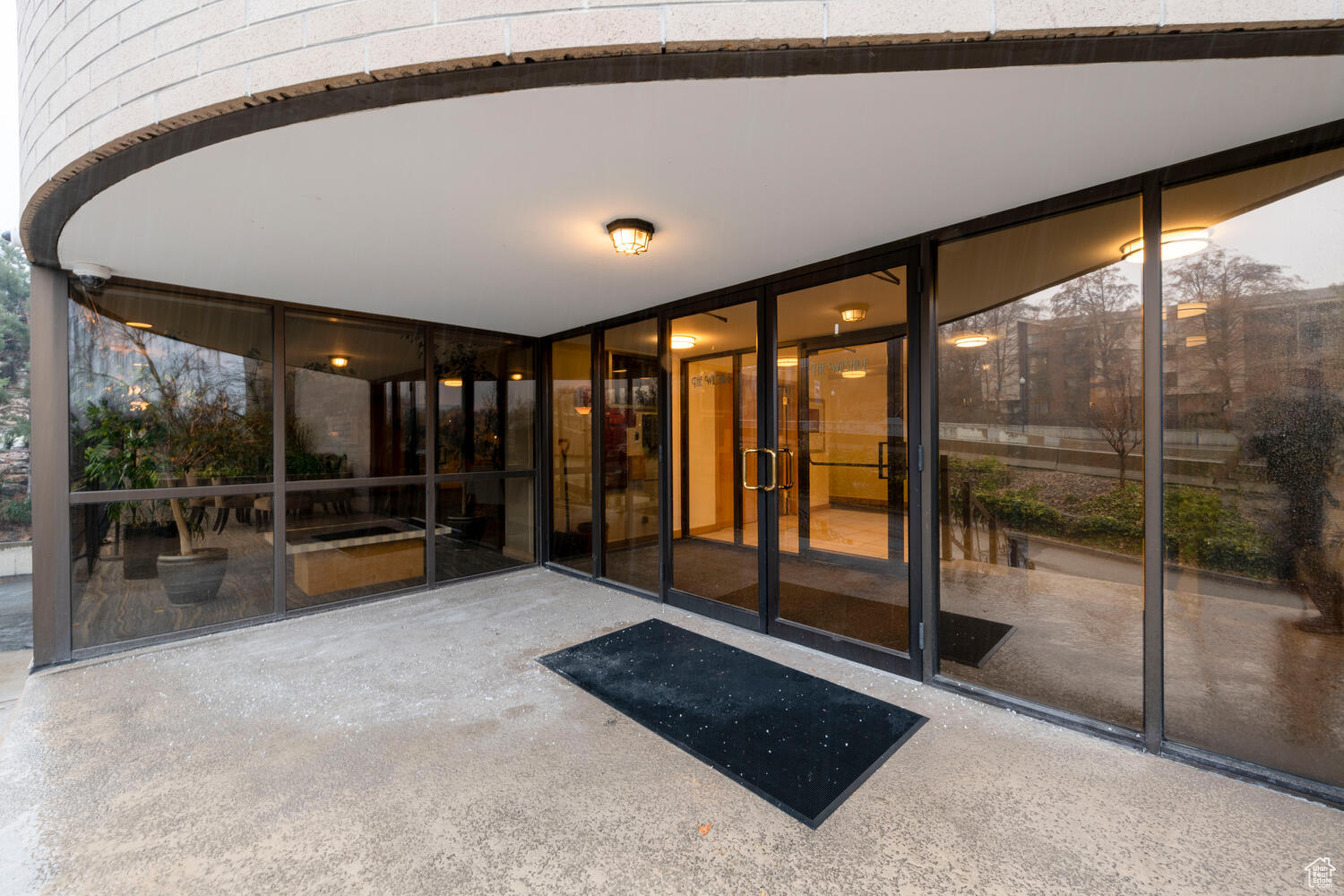 WILSHIRE - Residential