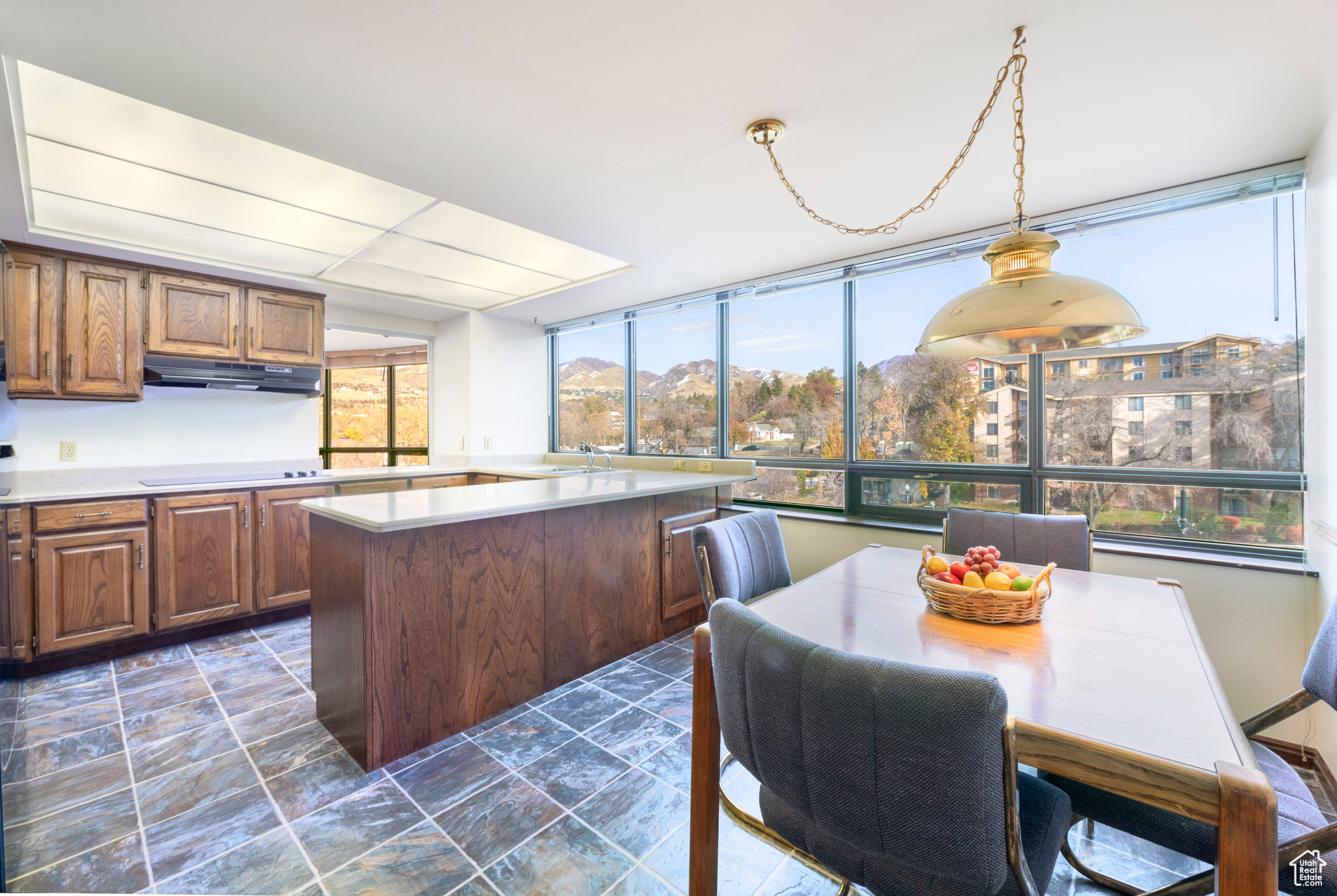 WILSHIRE - Residential