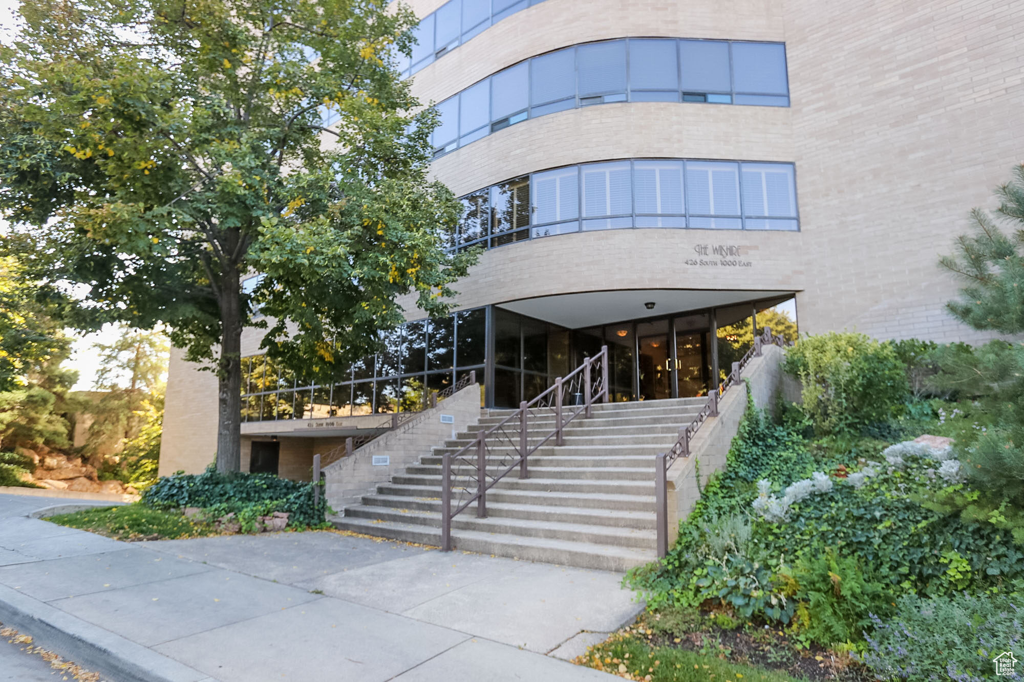 WILSHIRE - Residential