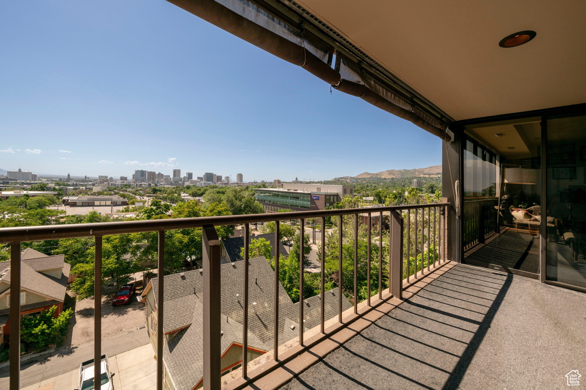 WILSHIRE - Residential