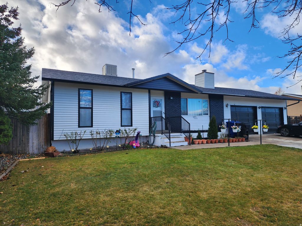 Photo of 3759 W ETTENMORE CIR S, Taylorsville, UT 84129 (MLS # 2128152)