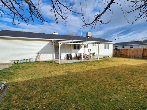 Tiny photo for 3759 W ETTENMORE CIR S, Taylorsville, UT 84129 (MLS # 2128152)