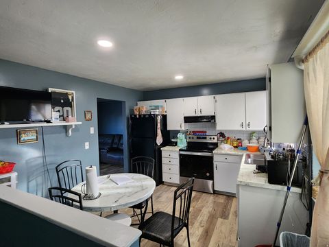 Tiny photo for 3759 W ETTENMORE CIR S, Taylorsville, UT 84129 (MLS # 2128152)