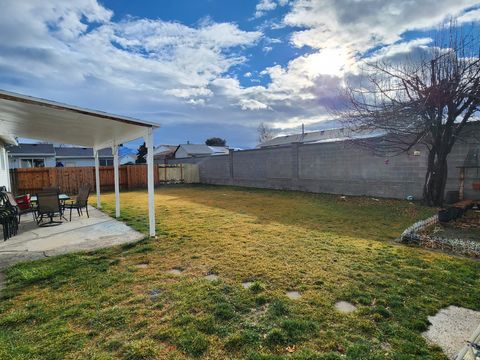 Tiny photo for 3759 W ETTENMORE CIR S, Taylorsville, UT 84129 (MLS # 2128152)