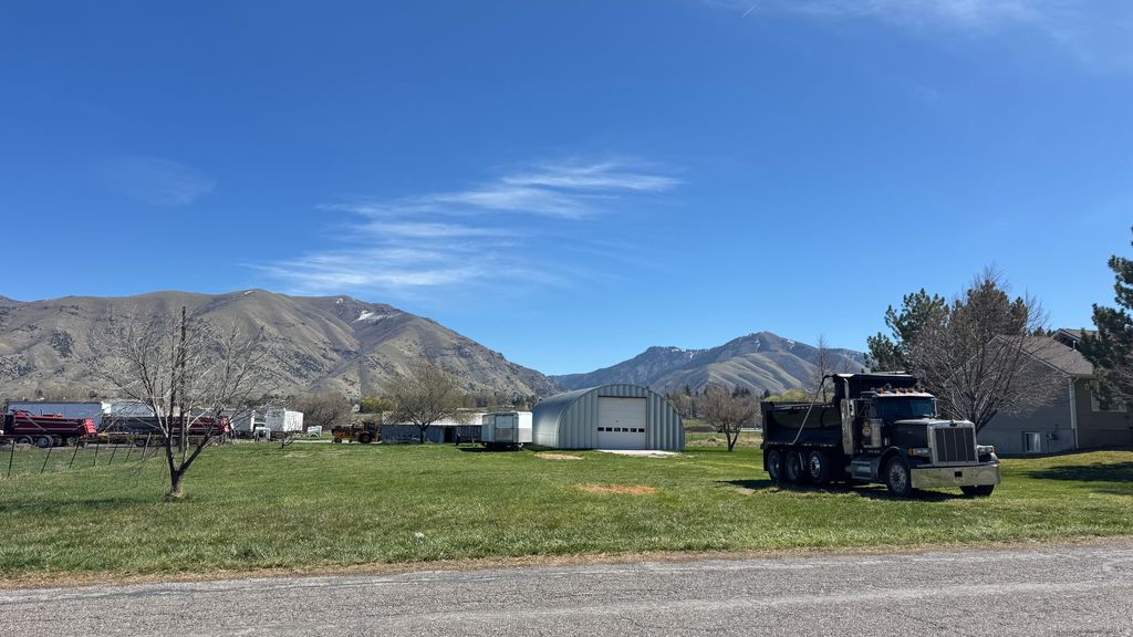 Photo of 230 N 100 E, Hyrum, UT 84319 (MLS # 2146795)