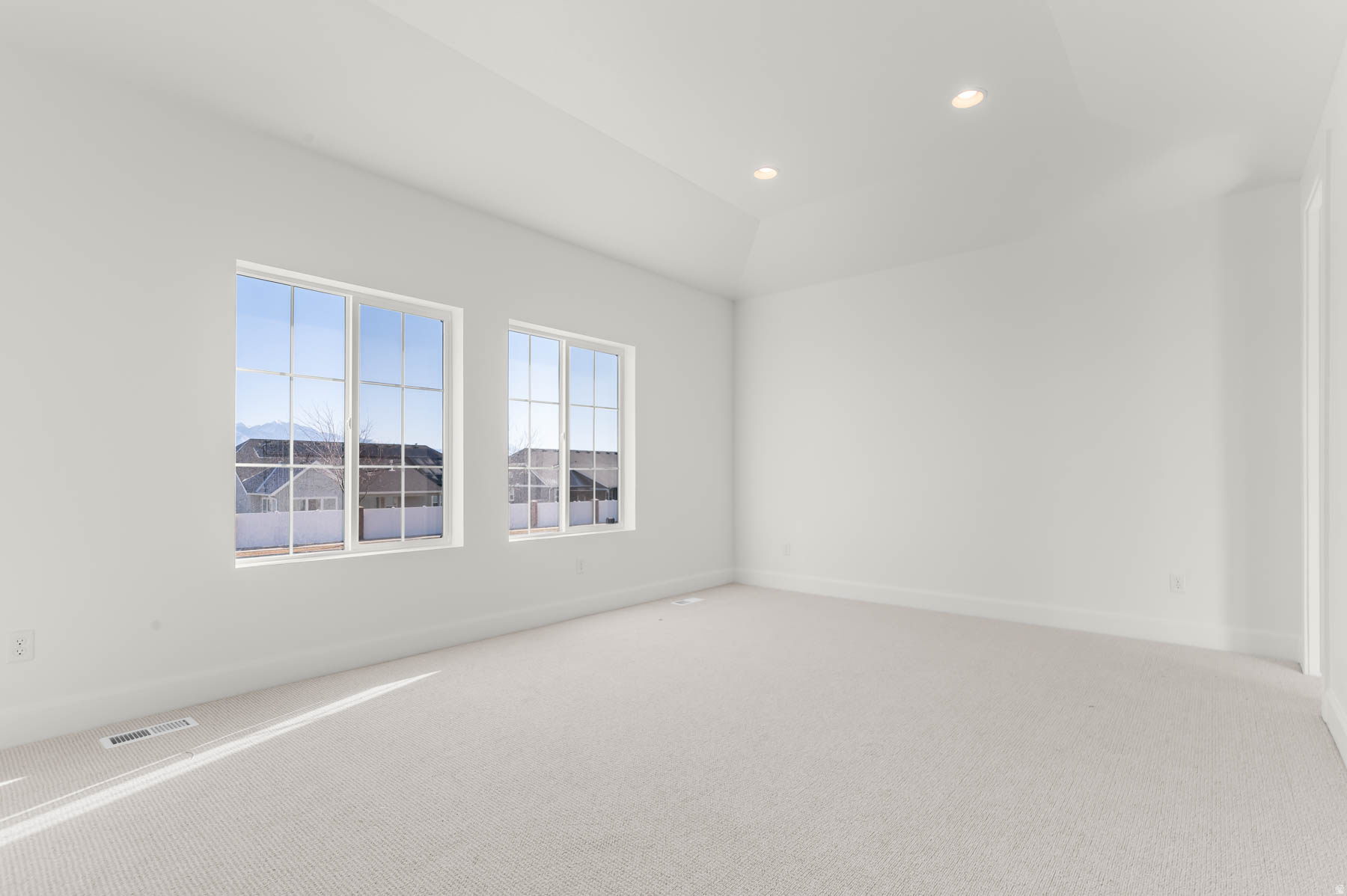 DRY CREEK HIGHLANDS SIGNATURE 207 - Residential