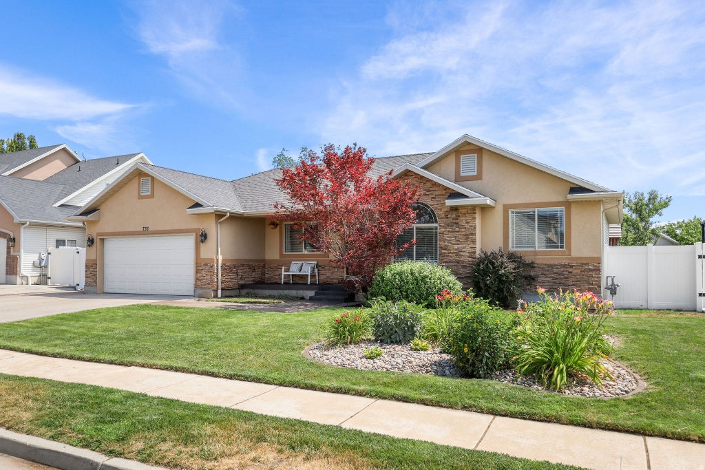 Photo of 736 E 2200 S, Clearfield, UT 84015 (MLS # 2175926)